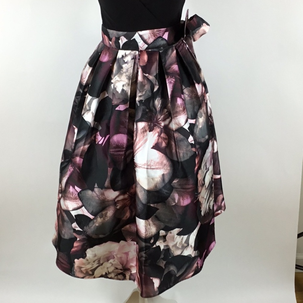 HI LOW A LINE DRESS - Picture 6 of 8